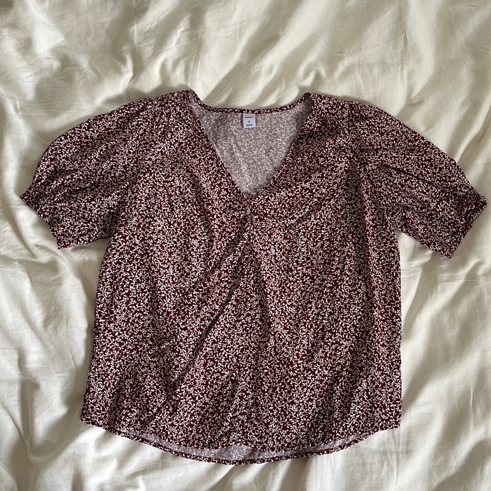 Old Navy Maroon Blouse Size Medium